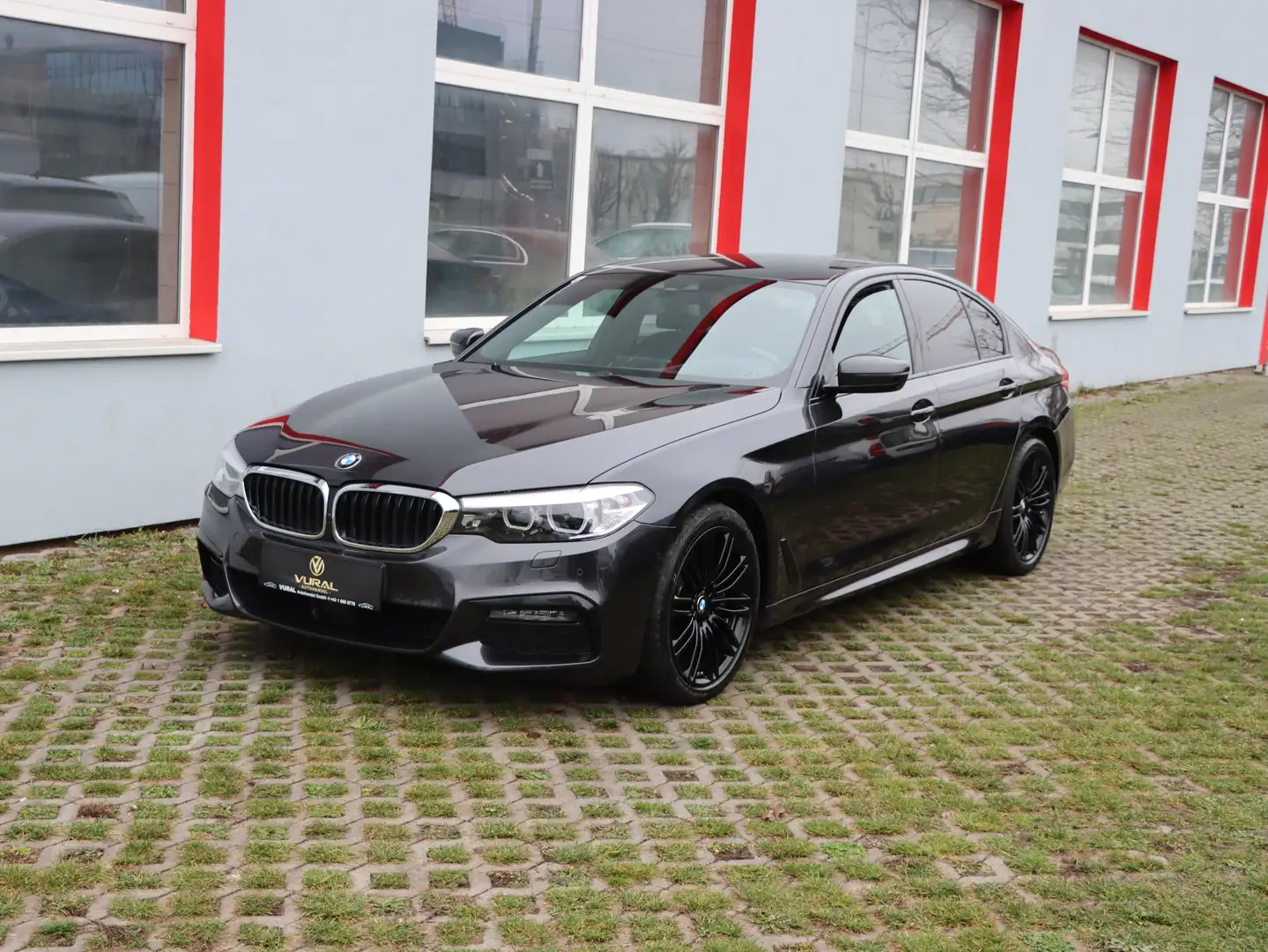 BMW 530 d xDrive M-Sport | Head-up | Soft-Close | LED | Grau - 2