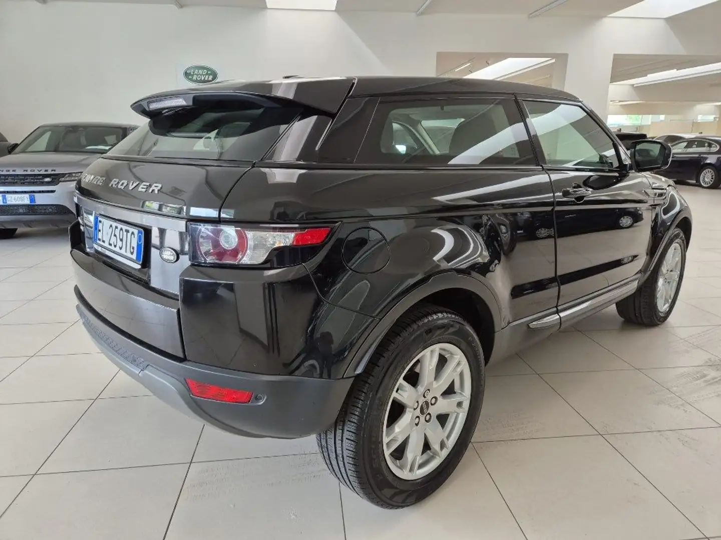 Land Rover Range Rover Evoque 2.2 TD4 Coupé Pure *3 PORTE* Nero - 2