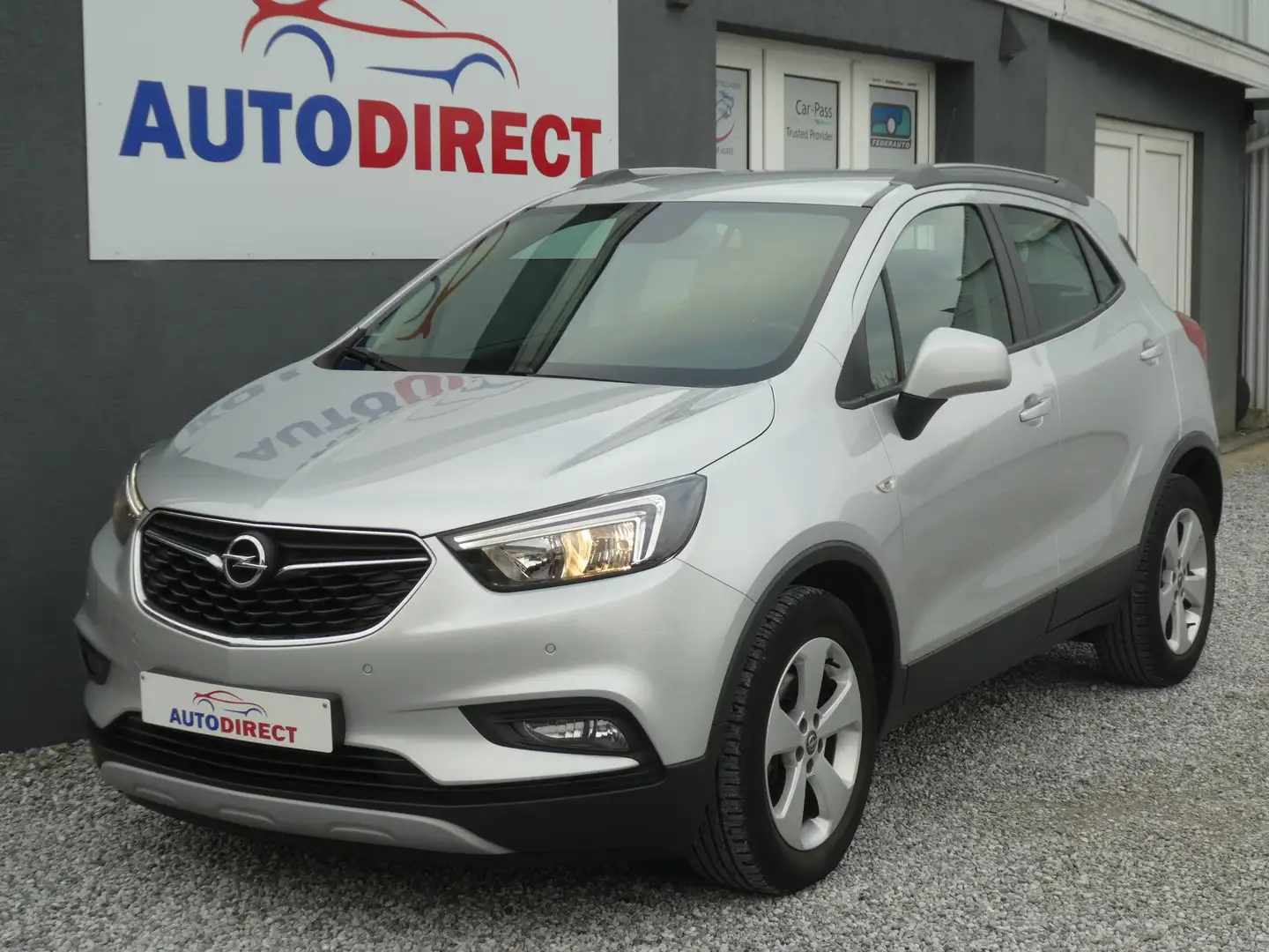 Opel Mokka X 1.6i Comfort Navi, Camera, Carplay, Airco, PDC Grijs - 1