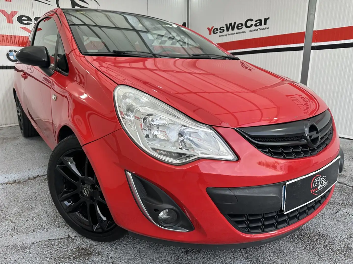Opel Corsa 1.4 Color Edition Rot - 1