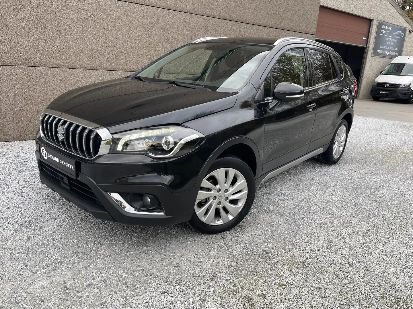 Suzuki S-Cross Sx4 Hybrid LEZ : 2035 GARANTIE Zwart - 2