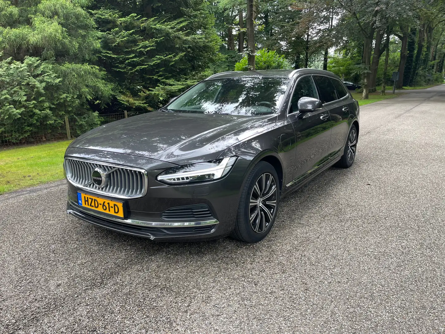 Volvo V90 2.0 T6 AWD Inscription Gri - 1
