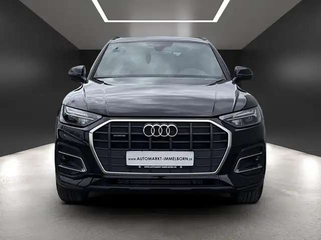 Audi Q5 view 7