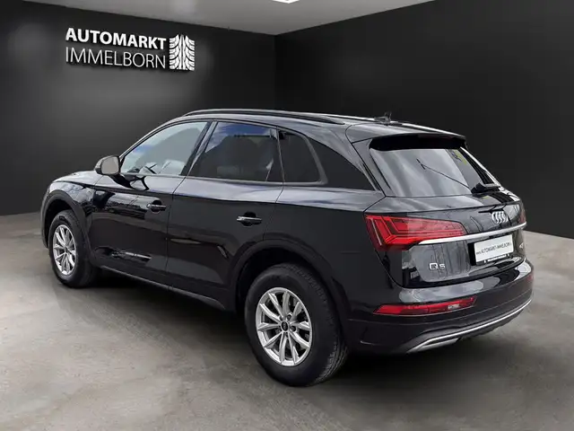 Audi Q5 view 5