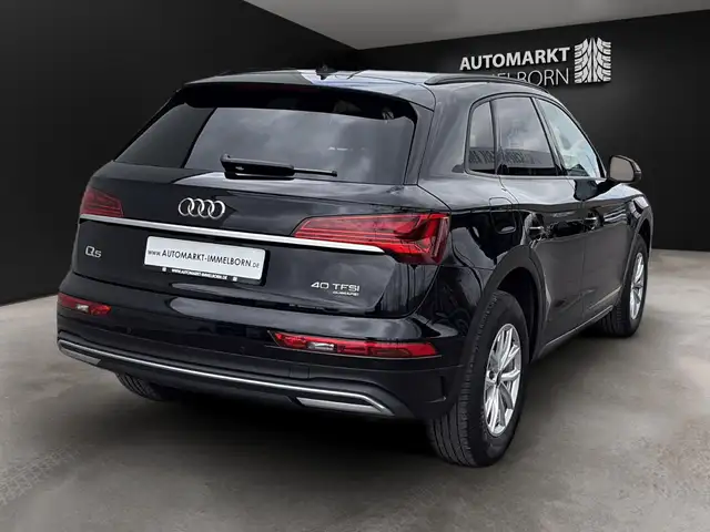 Audi Q5 view 9