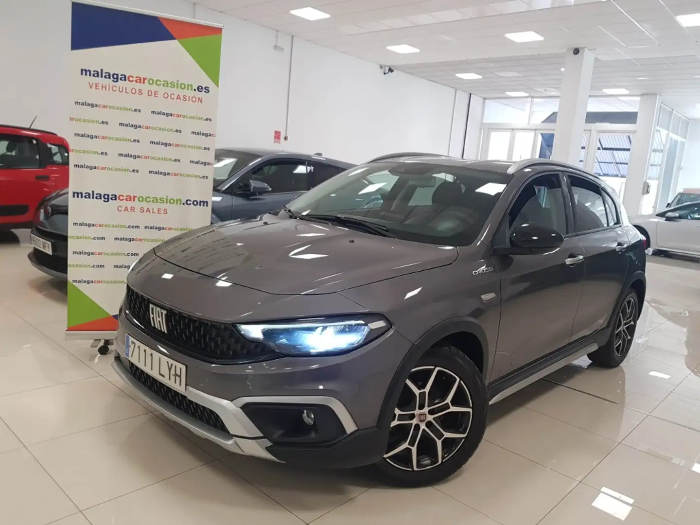 Fiat Tipo 1.0 GSE Cross Gris - 2