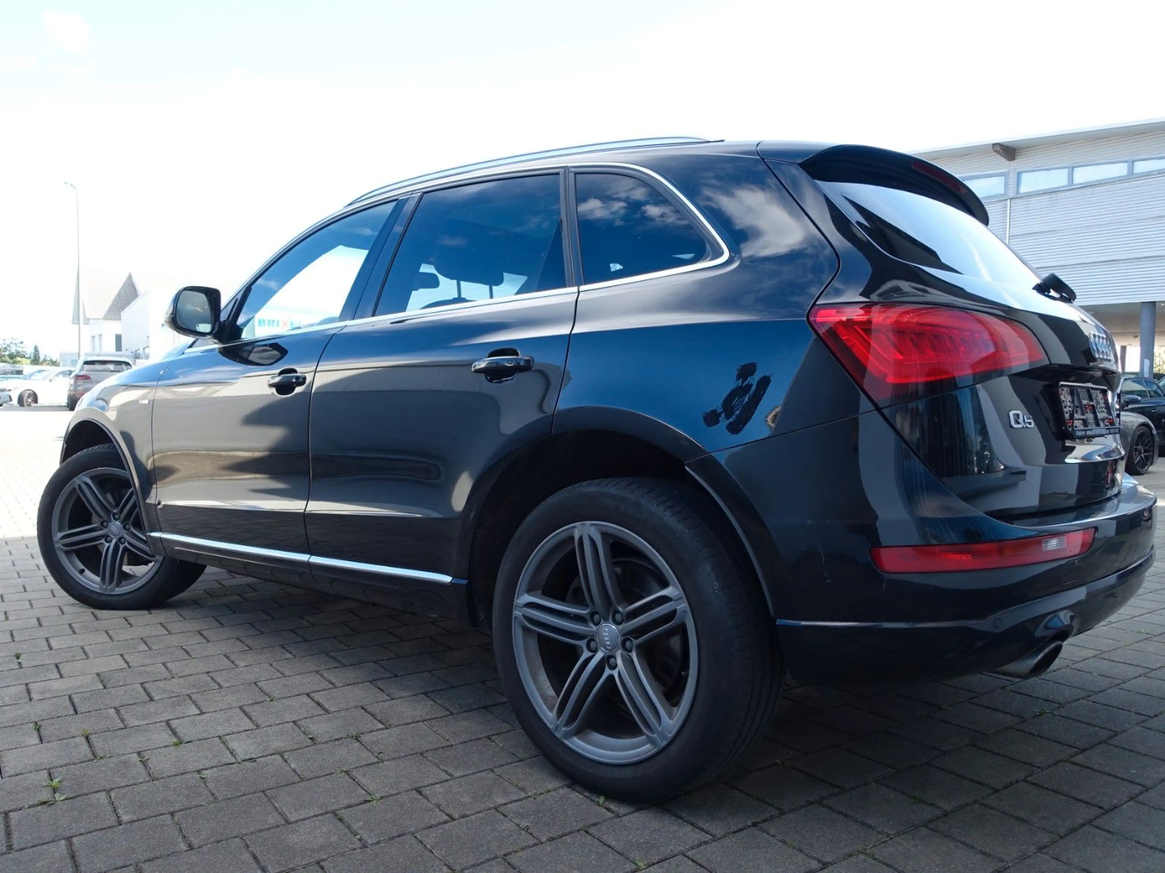 Audi Q5 3.0 TDI 180 kW quattro S-LINE/PANORAMA/1.HAND — photo 3