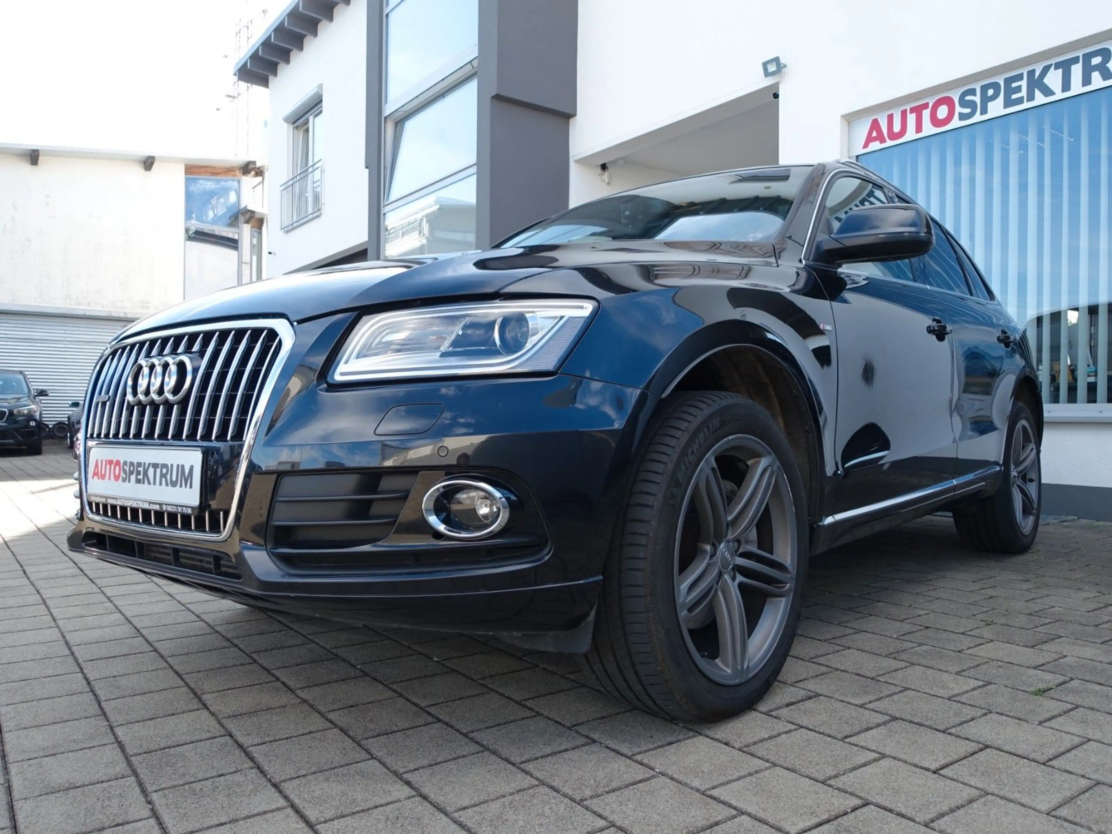 Audi Q5 3.0 TDI 180 kW quattro S-LINE/PANORAMA/1.HAND — photo 4