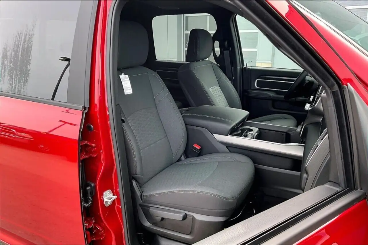 RAM 3500 снимка RAM 3500