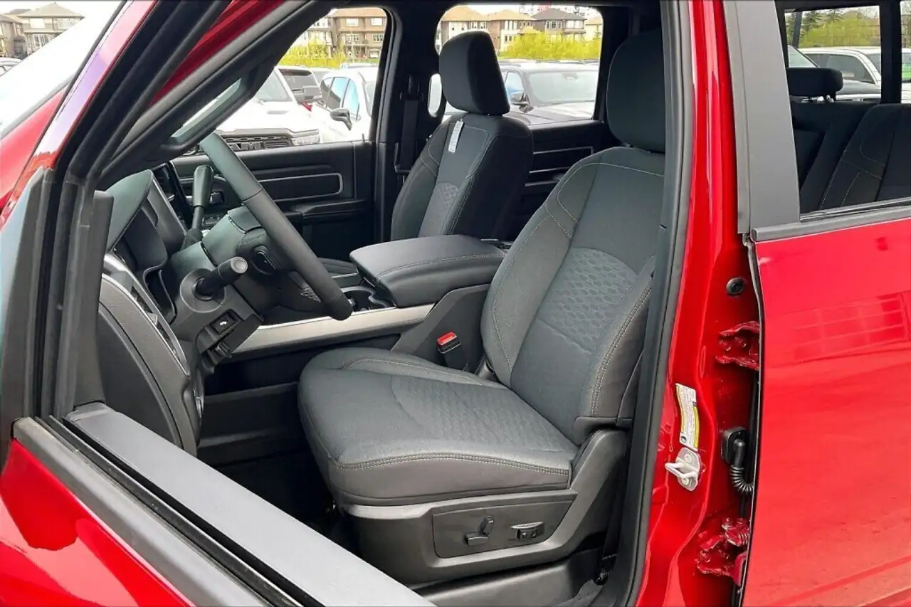 RAM 3500 снимка RAM 3500