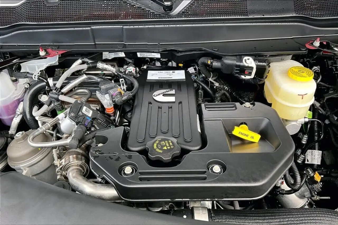 RAM 3500 снимка RAM 3500