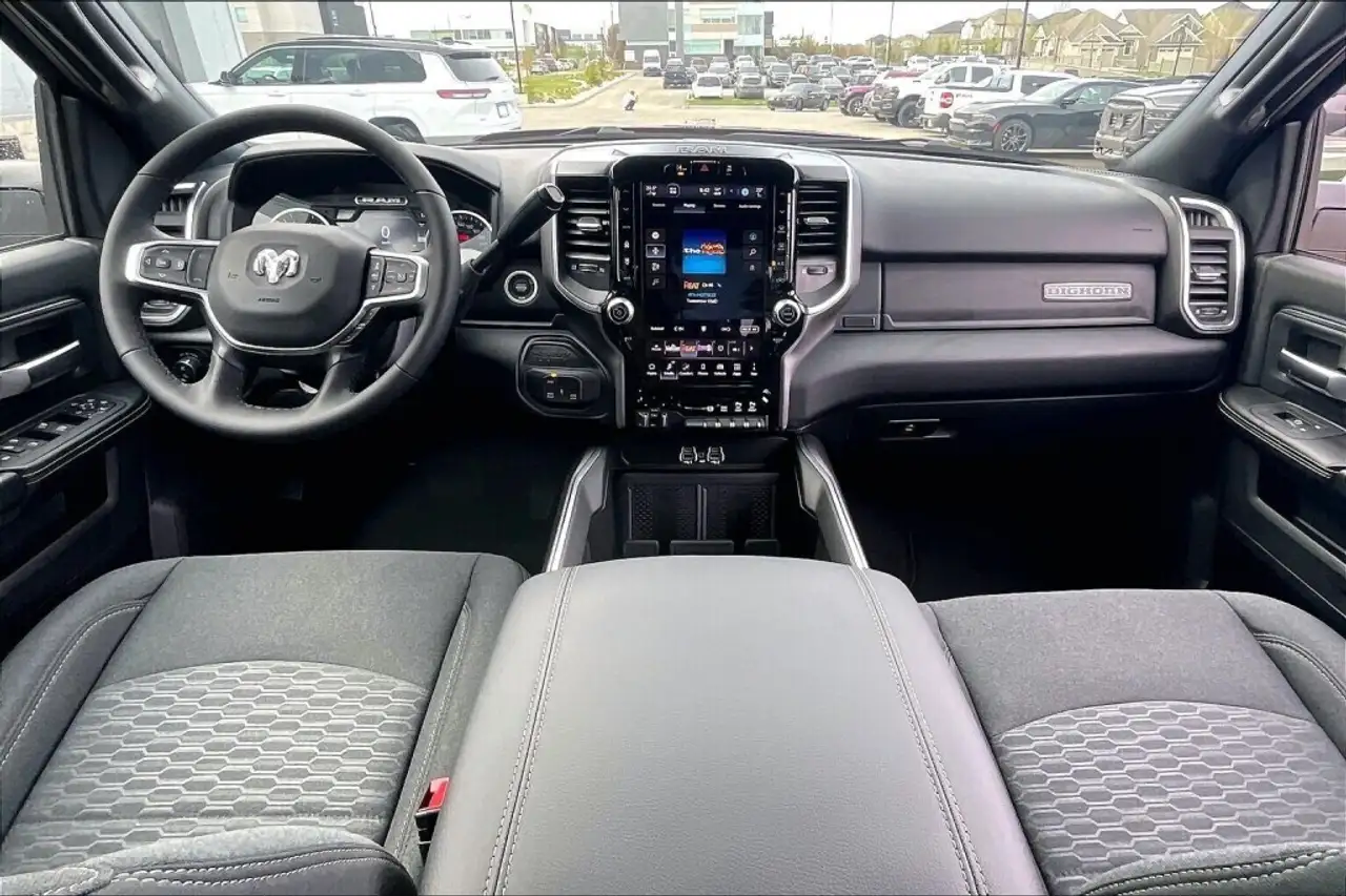 RAM 3500 снимка RAM 3500