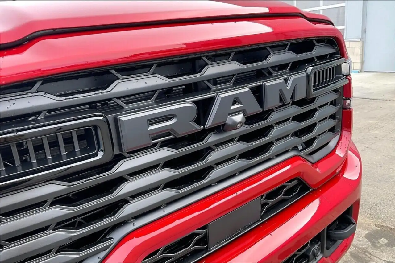 RAM 3500 снимка RAM 3500