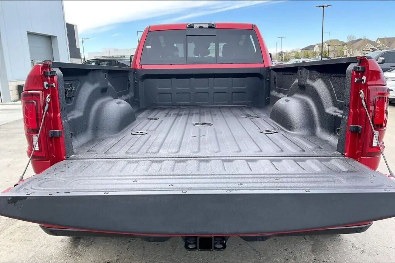 RAM 3500 снимка RAM 3500