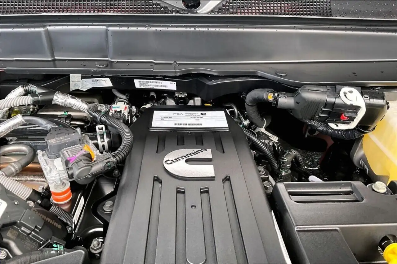 RAM 3500 снимка RAM 3500