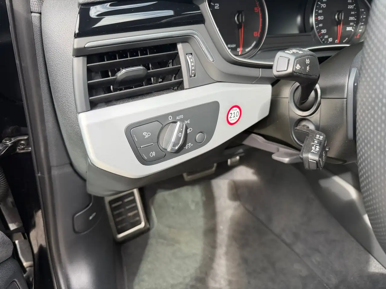 Audi A4 40 TDI QU S-LINE LED+NAVI+ACC+SHZ+2xPDC, миниатюра 17