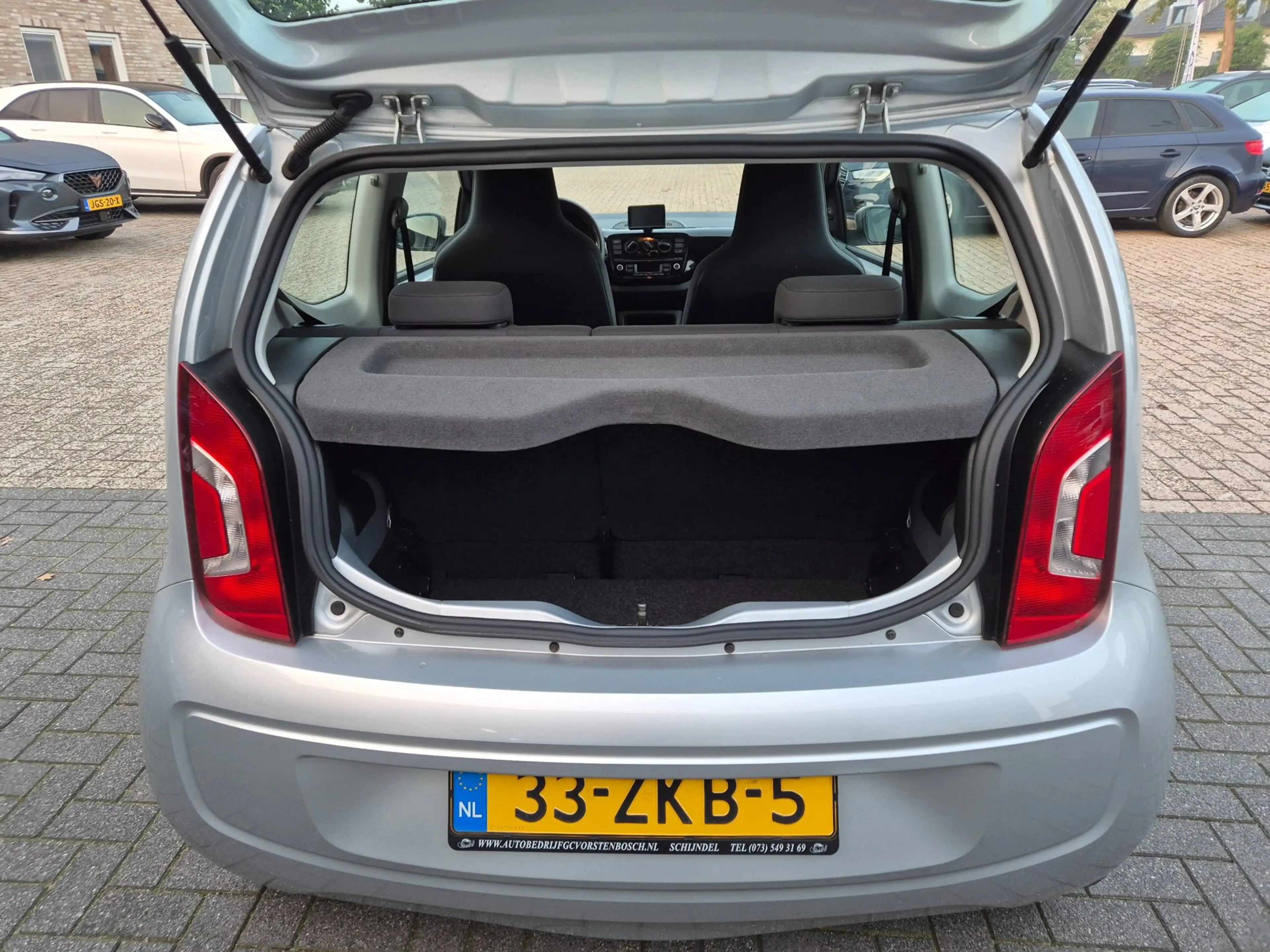 Volkswagen up! 1.0 move up! BlueMotion navigatie — photo 7