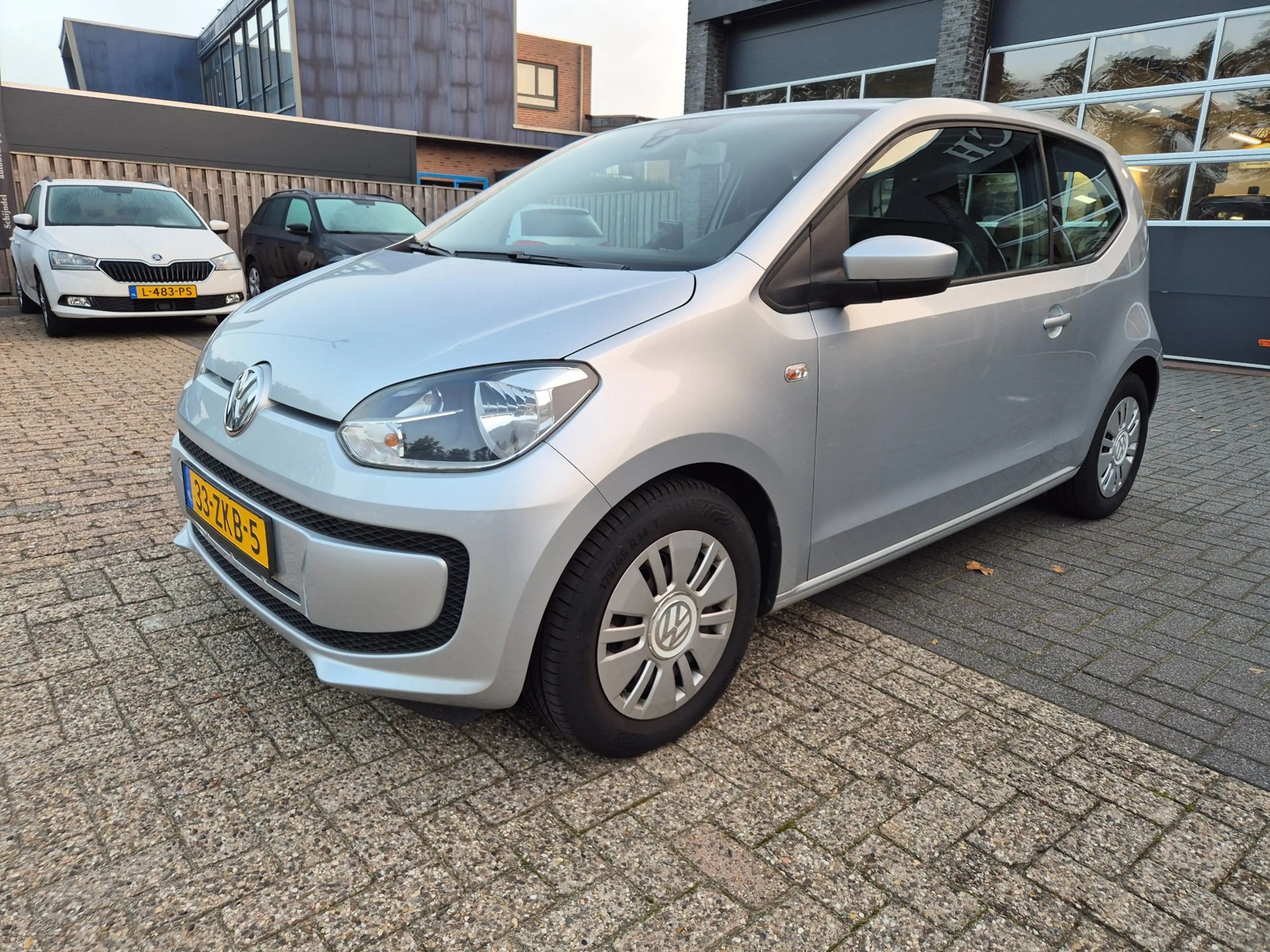 Volkswagen up! 1.0 move up! BlueMotion navigatie — photo 2