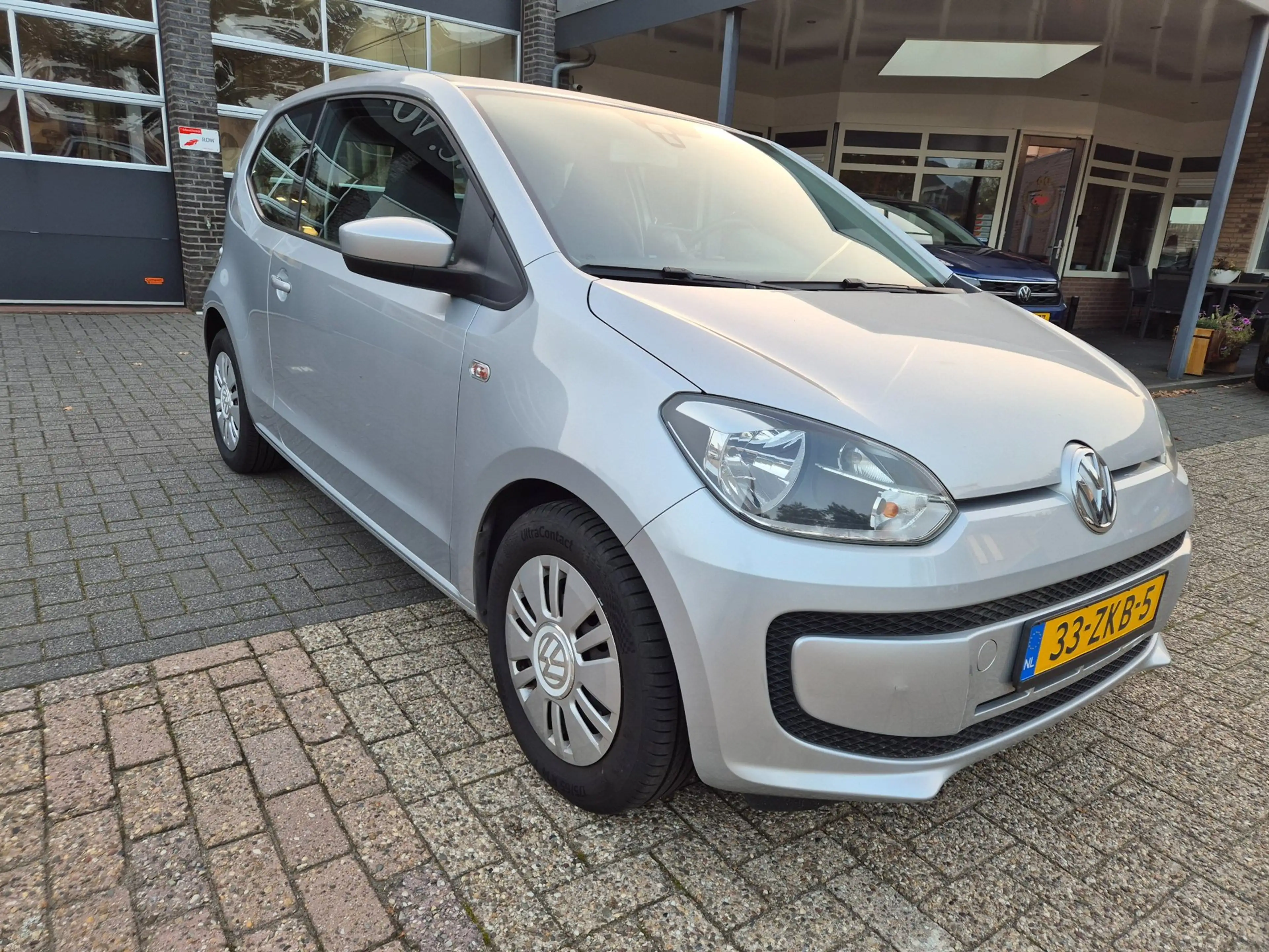 Volkswagen up! 1.0 move up! BlueMotion navigatie — photo 12