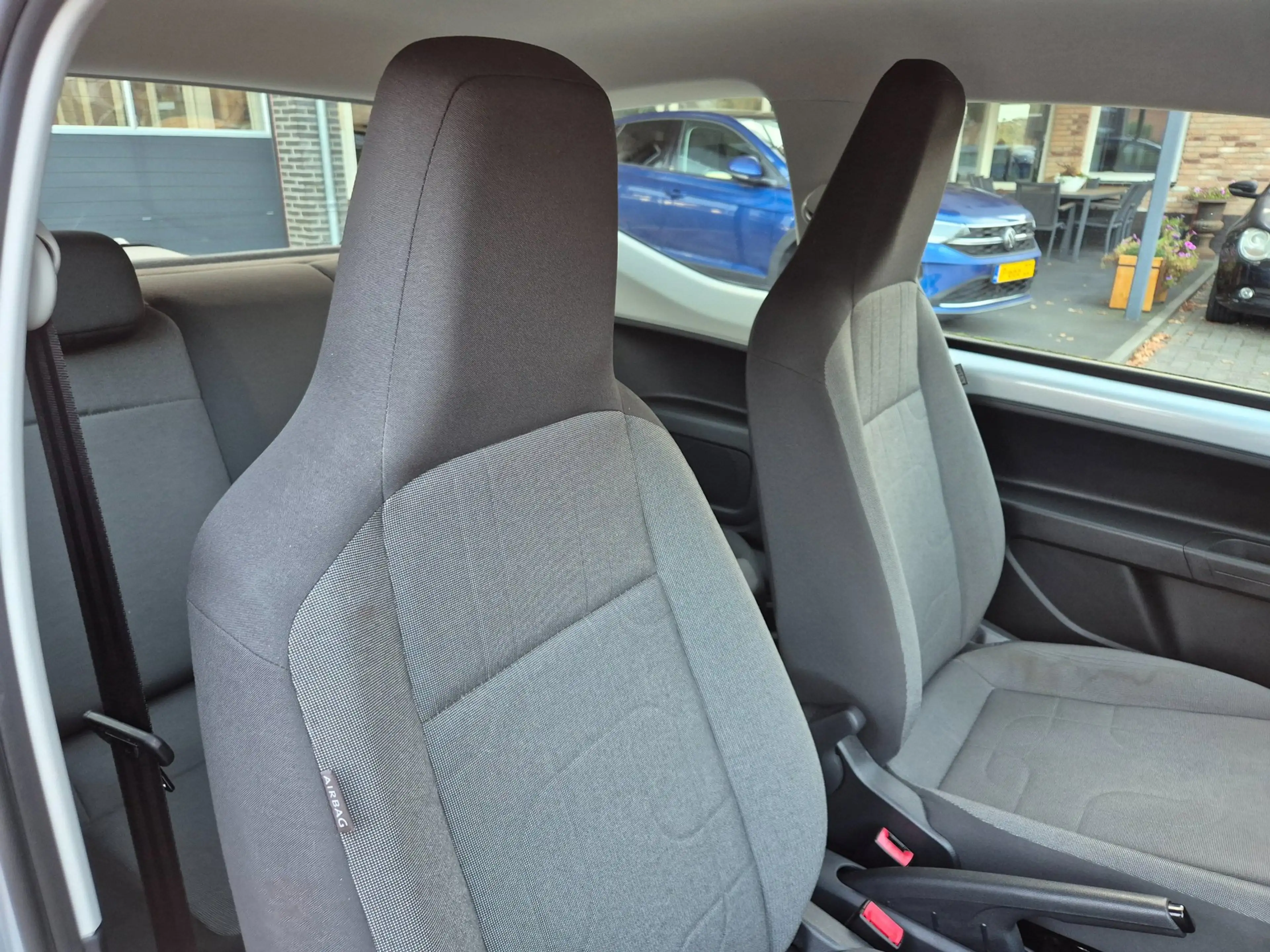 Volkswagen up! 1.0 move up! BlueMotion navigatie — photo 13