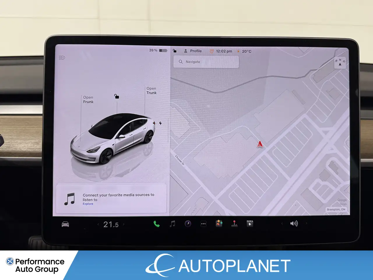 Tesla Model 3 photo Tesla Model 3