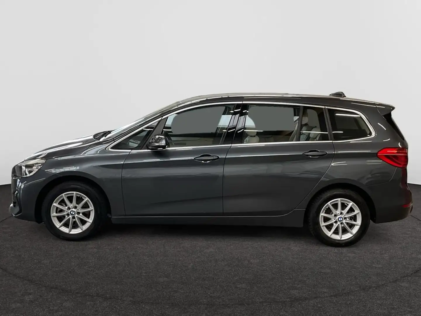 BMW 1er M Coupé 218iA OPF 136 PK Steptronic Grau - 2