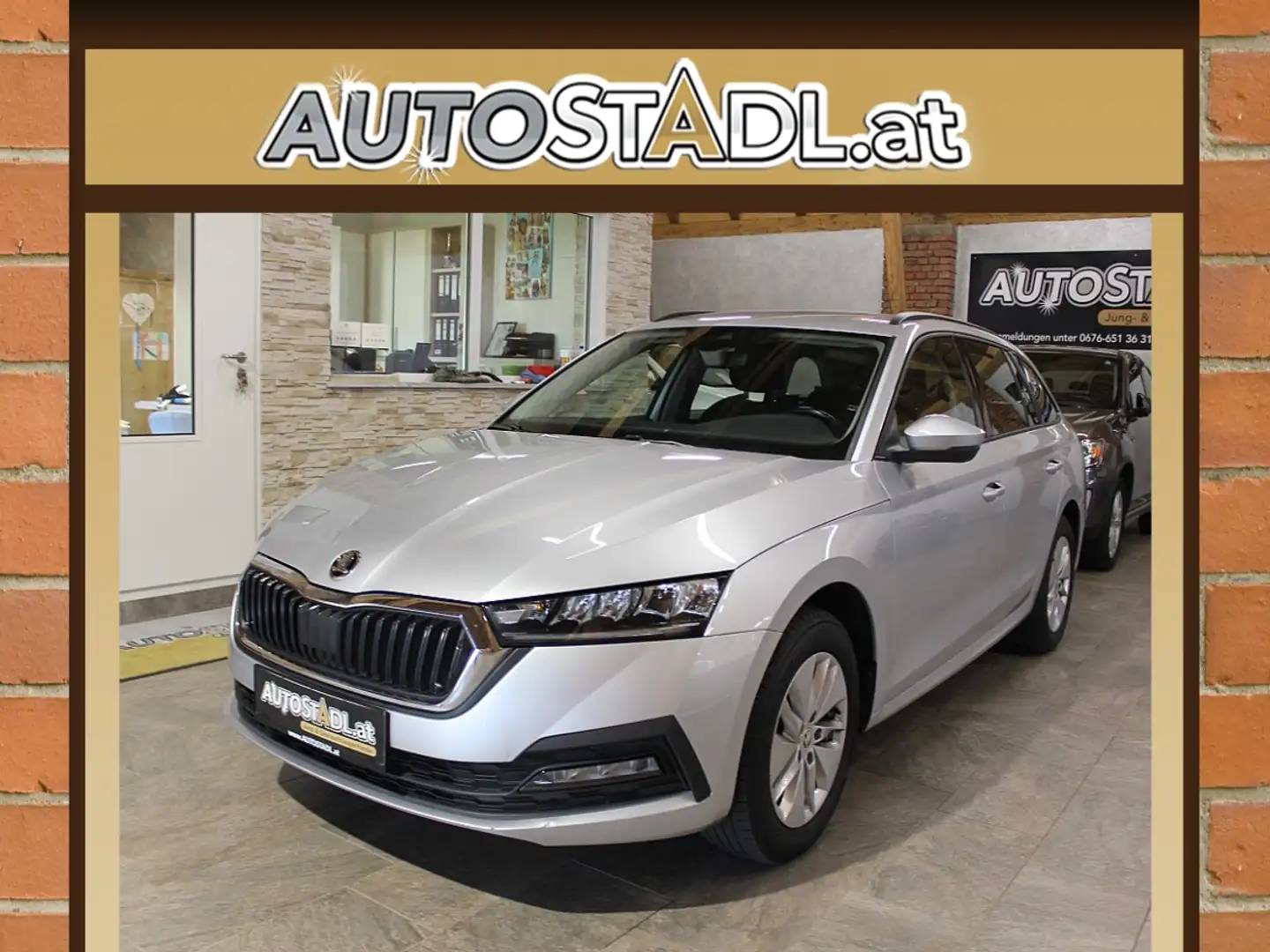 Skoda Octavia Combi 2,0 TDI 4x4 DSG/NAVI-PDC-ALU-MFL Silber - 1