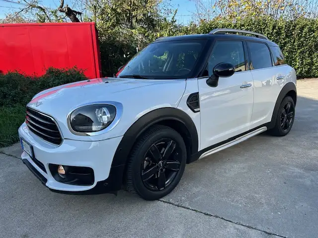 MINI One D Countryman Mini Countryman F60 2017 1.5 ONE D auto 7m
