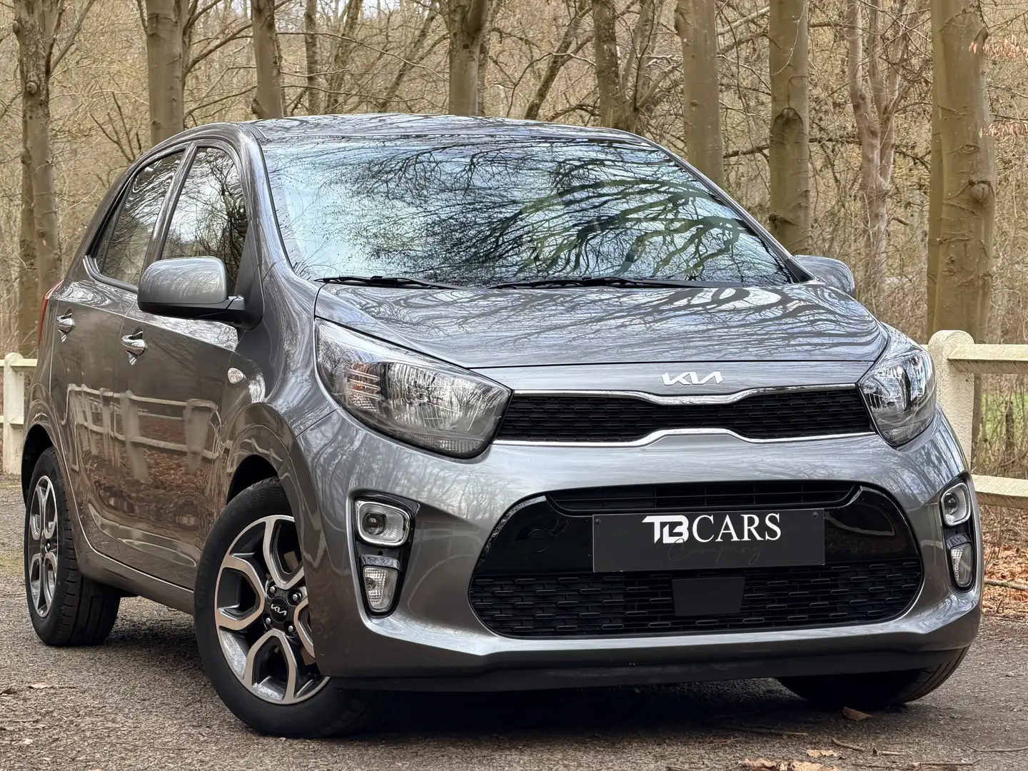 Kia Picanto // BOÎTE AUTOMATIQUE \\ ** 6.000 KM ** Grau - 2