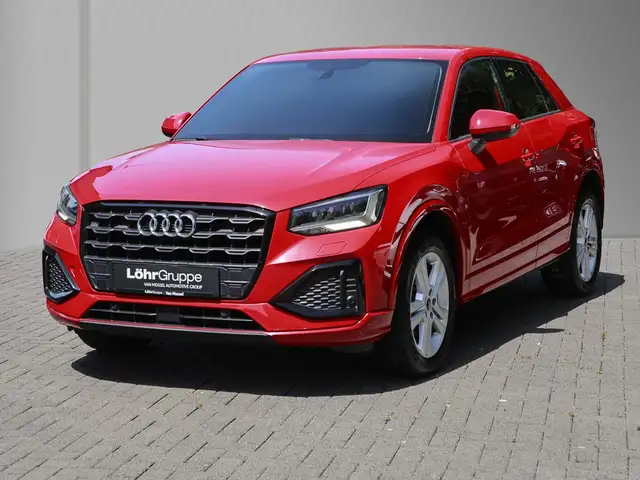Audi Q2 view 3