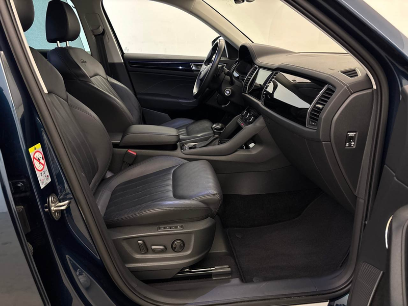 Skoda Kodiaq 2.0 TDI 4x4 L&K Matrix Virtual 360° AHK — photo 8