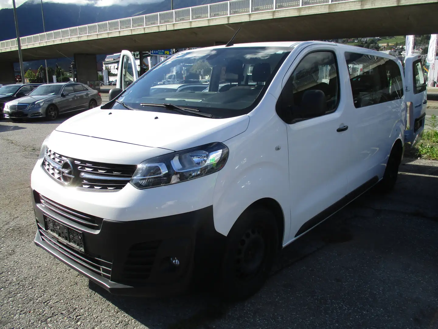 Opel Vivaro 9 Sitzer Weiß - 1