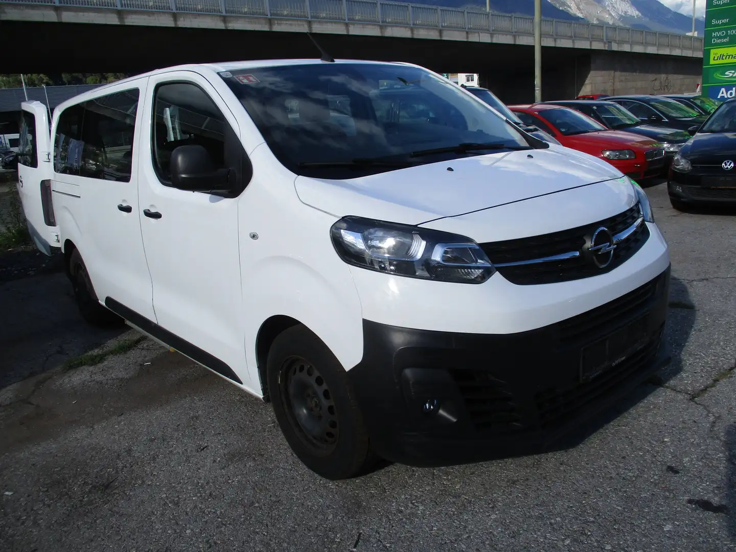 Opel Vivaro 9 Sitzer Weiß - 2
