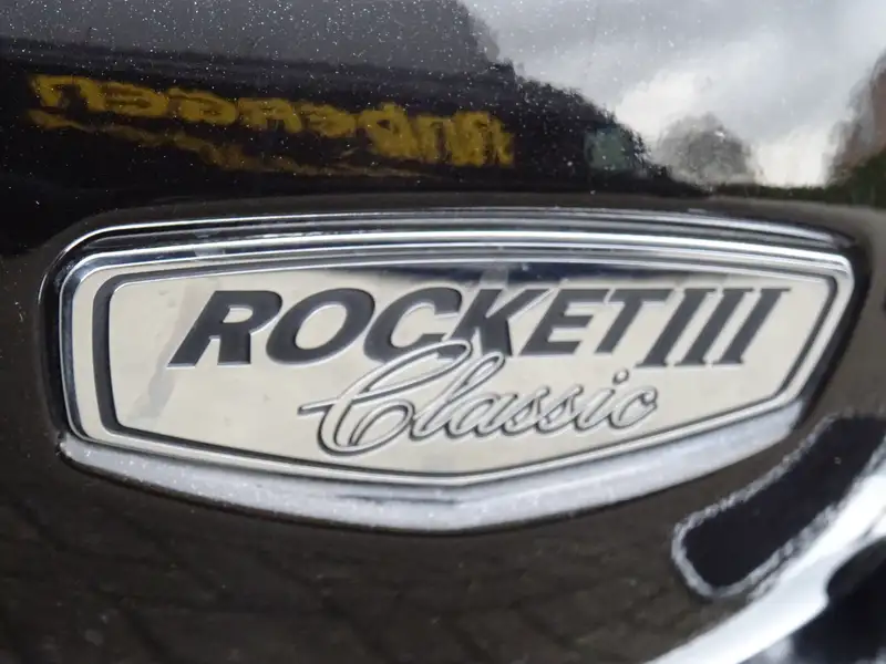 Triumph ROCKET III - foto 8