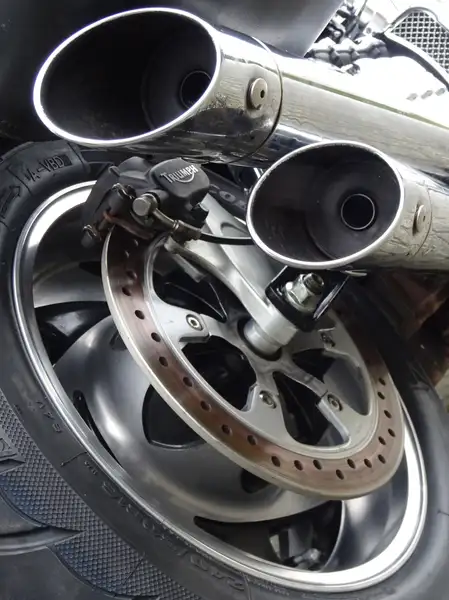 Triumph ROCKET III - foto 6