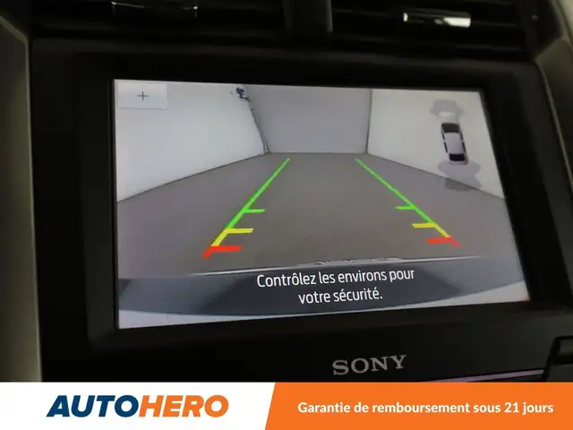 Ford Mondeo view 26