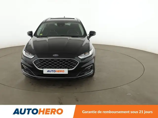 Ford Mondeo view 9