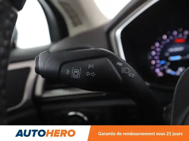 Ford Mondeo view 30