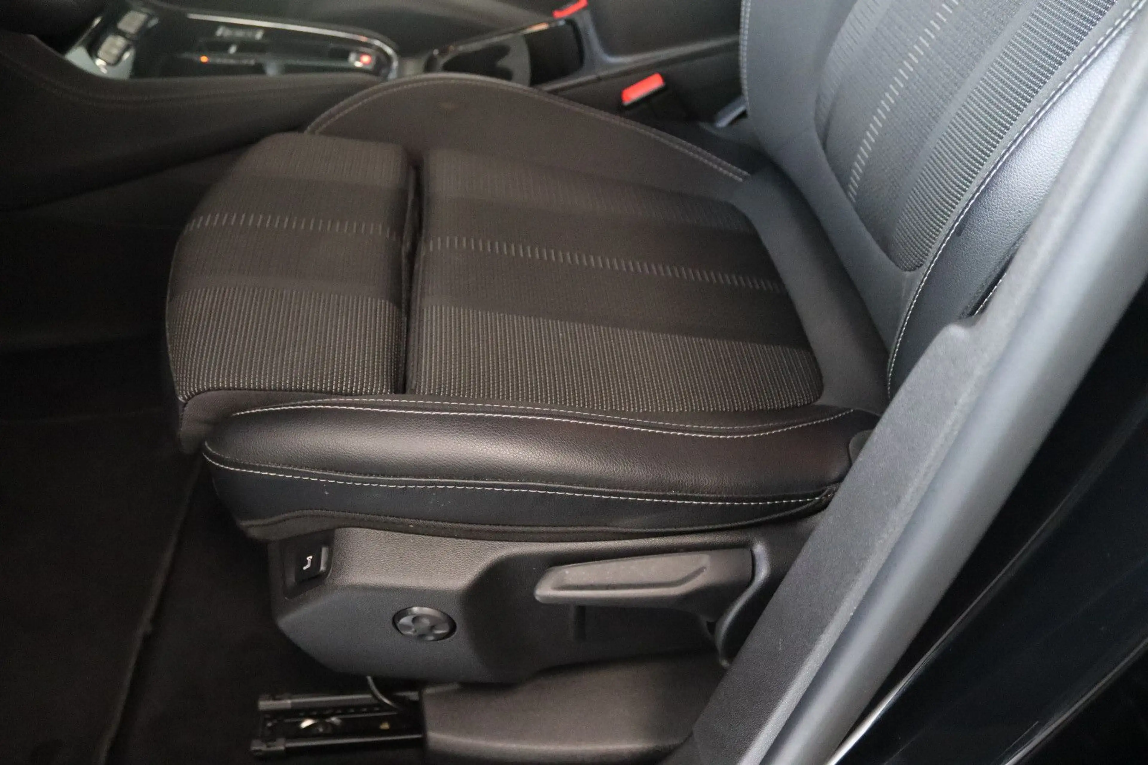 Opel Grandland X Grandland 1.2 Turbo GS Line * 1.HAND * — photo 10