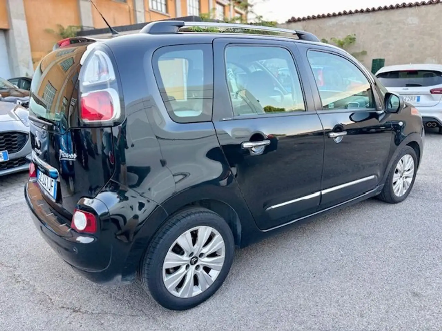 Citroen C3 C3 Picasso 1.6 hdi 16v Exclusive FL-NEOPATENTATI- Negro - 2