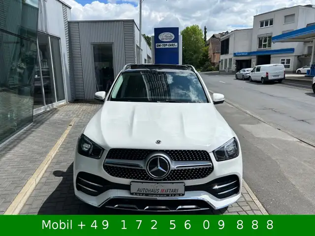 Mercedes-Benz 300 view 6