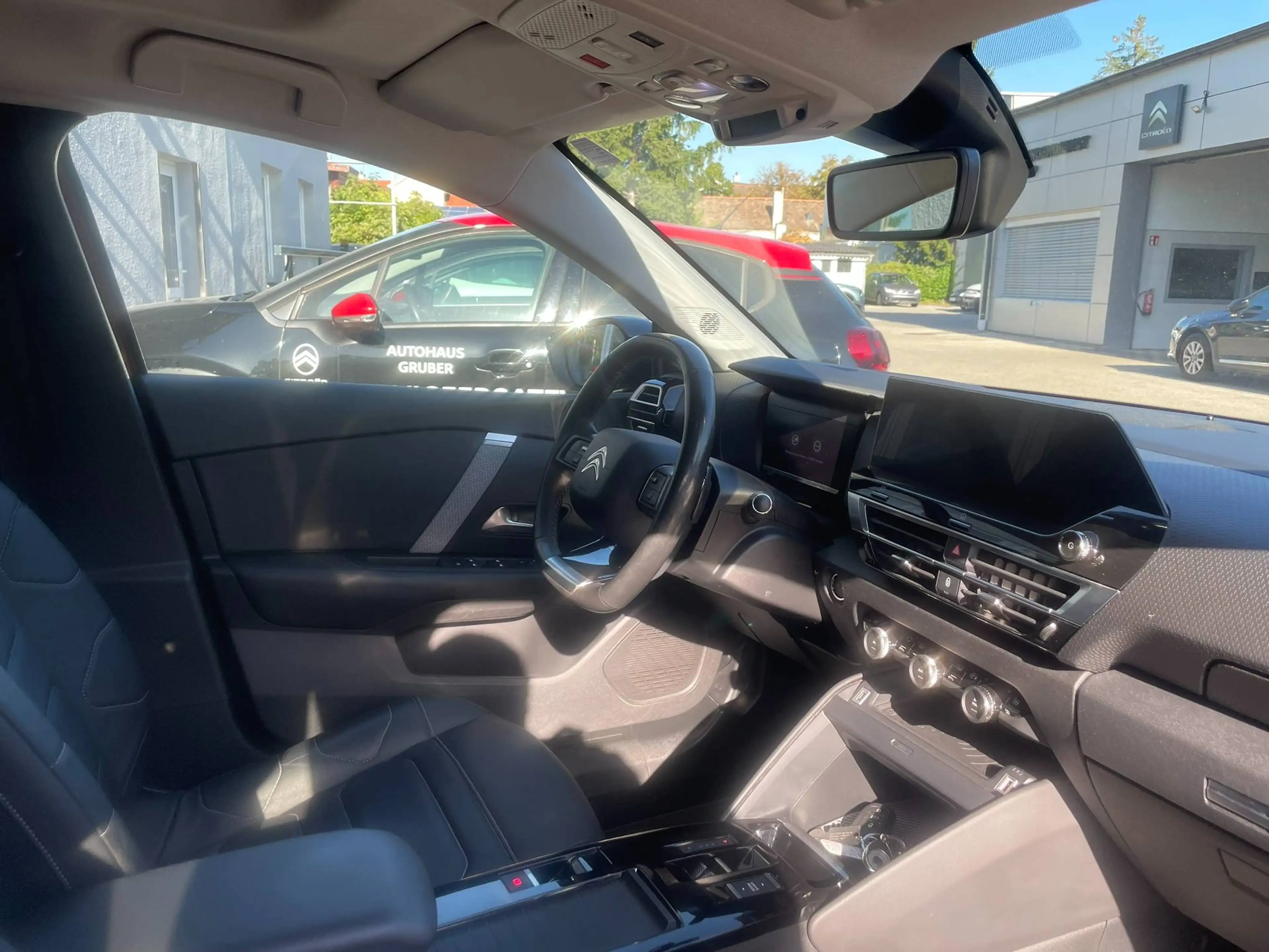 Citroen C4 C4 PureTech 130 Shine Edition Schiebedach, Massage, usw. — photo 7