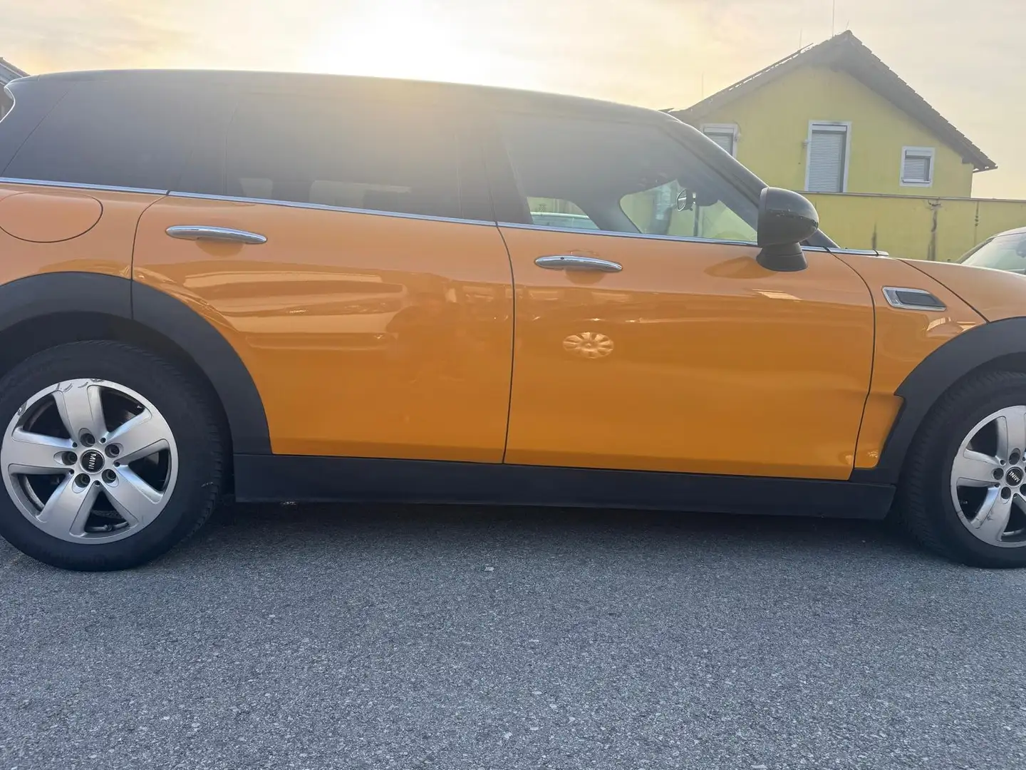 MINI Cooper D Clubman Cooper D Orange - 2