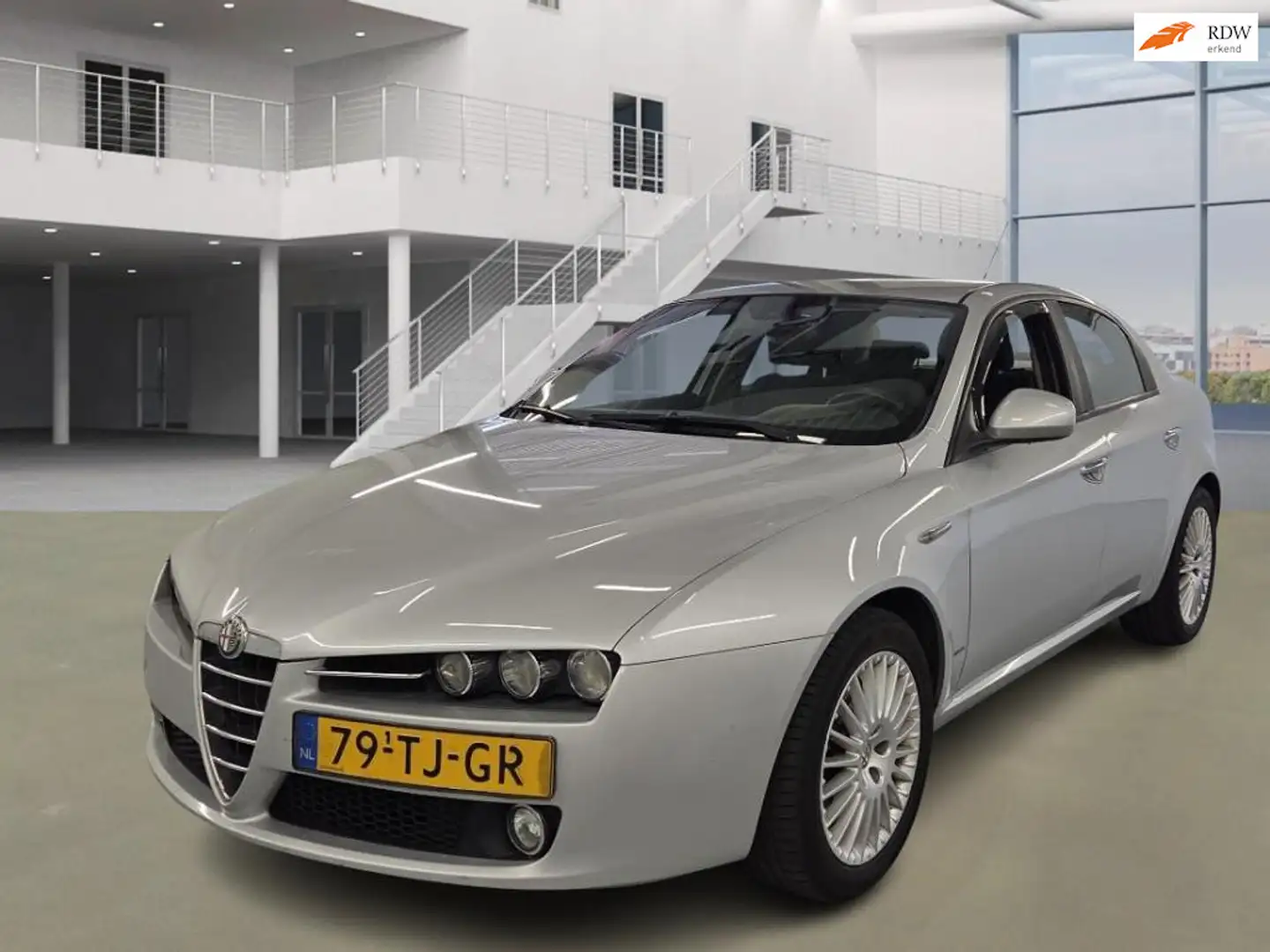 Alfa Romeo 159 1.9 JTS Distinctive PSENSOR CRUISE 2 X SLEUTELS Gris - 1