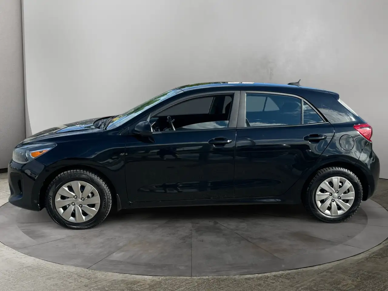 Kia Rio снимка Kia Rio