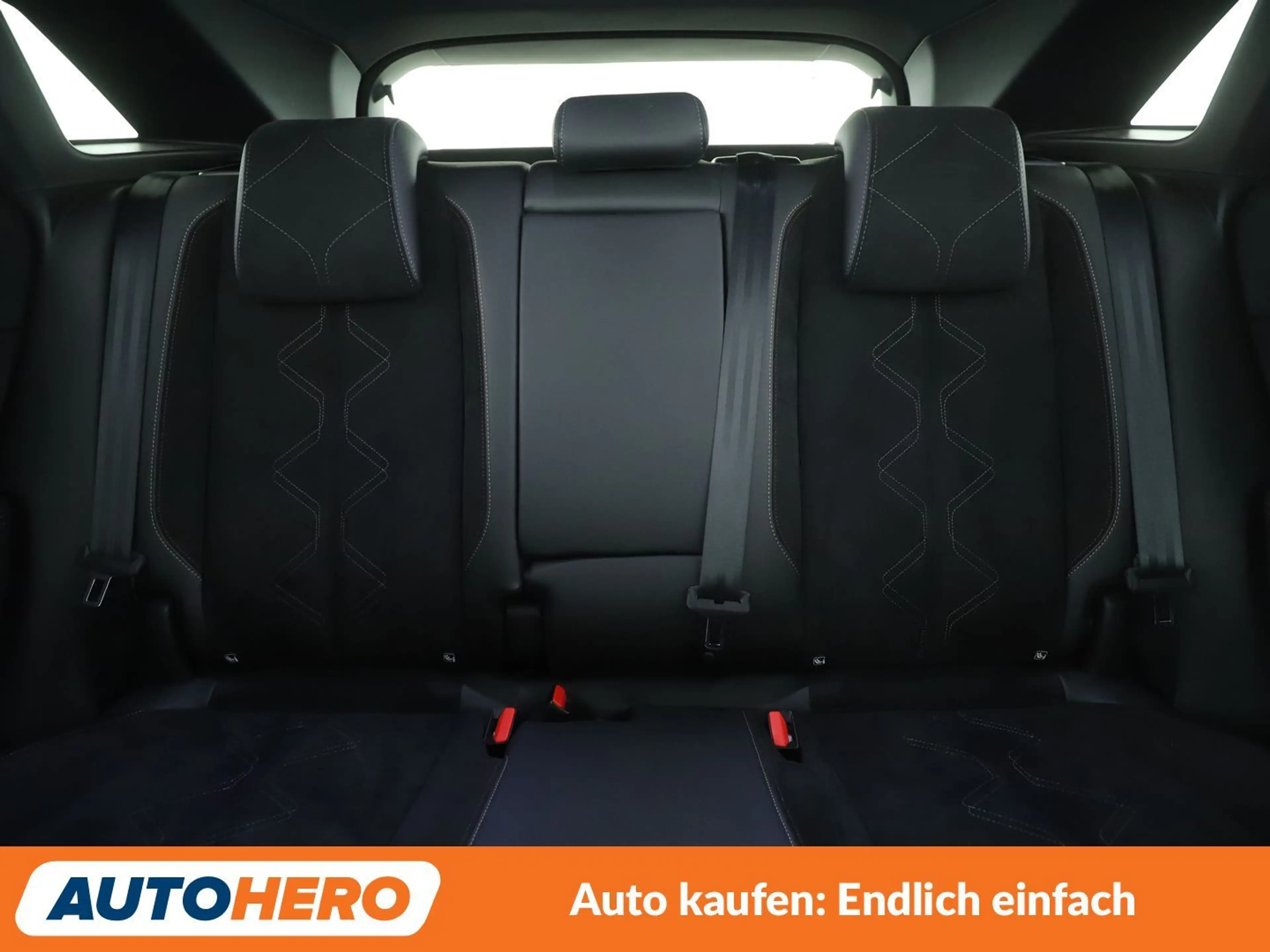 DS Automobiles DS 7 1.6 E-Tense Hybrid 4x4 Performance Line+ Aut.*NAVI — photo 15