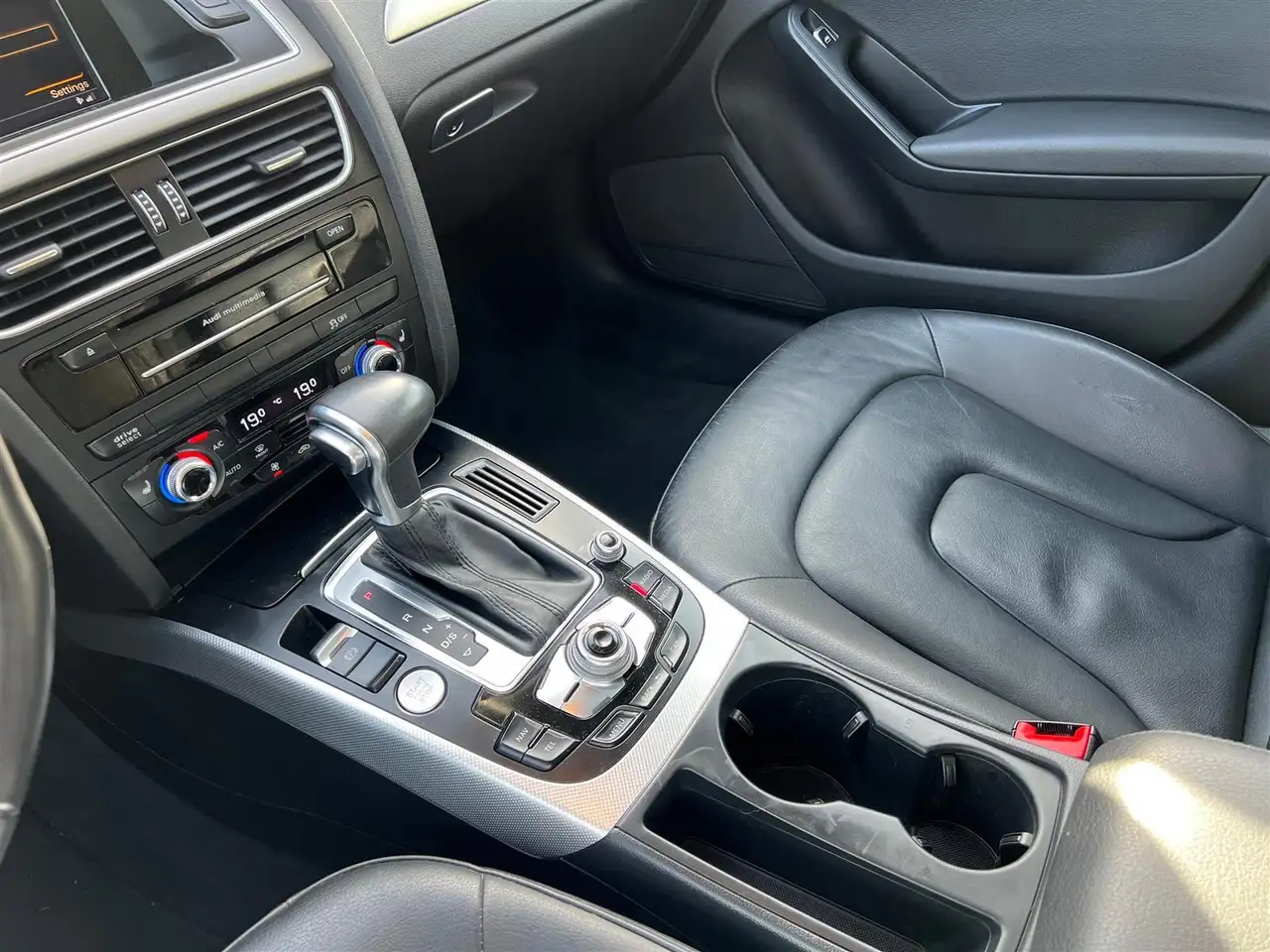 Audi A4 allroad снимка Audi A4 allroad