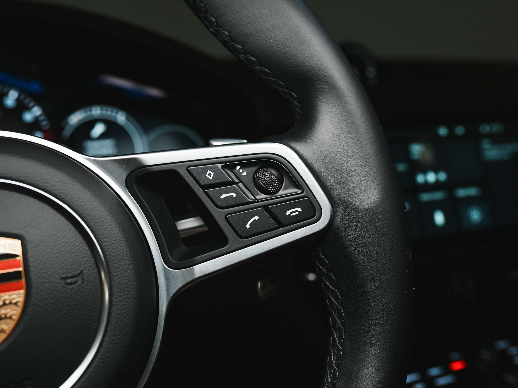 used 2020 Porsche Cayenne car, priced at $54,900