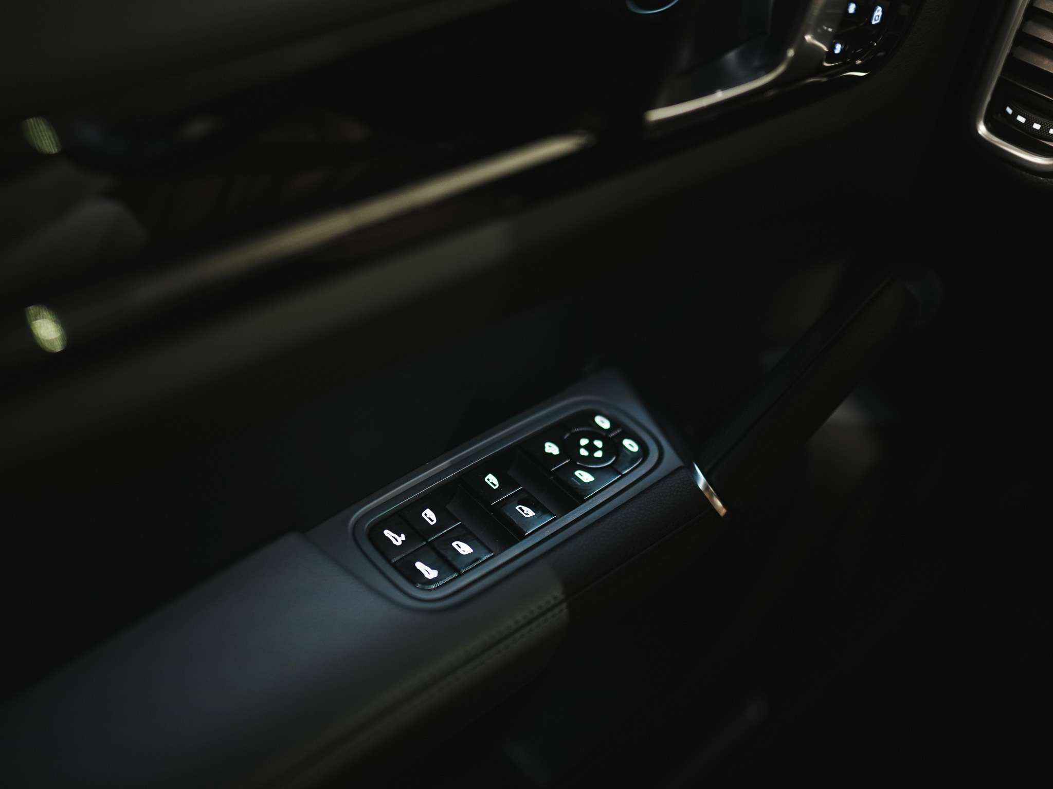 used 2020 Porsche Cayenne car, priced at $54,900