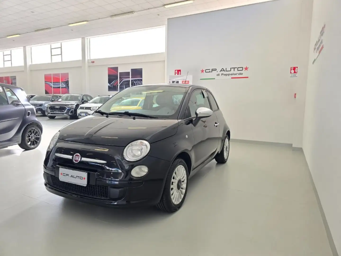 Fiat 500 1.2 Lounge Schwarz - 1
